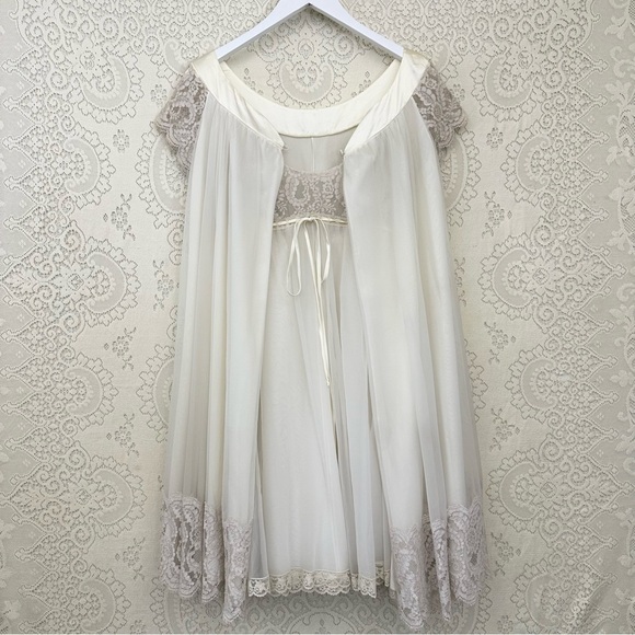 Vintage Claire Sandra by Lucie Ann Two Piece Set Robe & Nightgown Lace Dainty